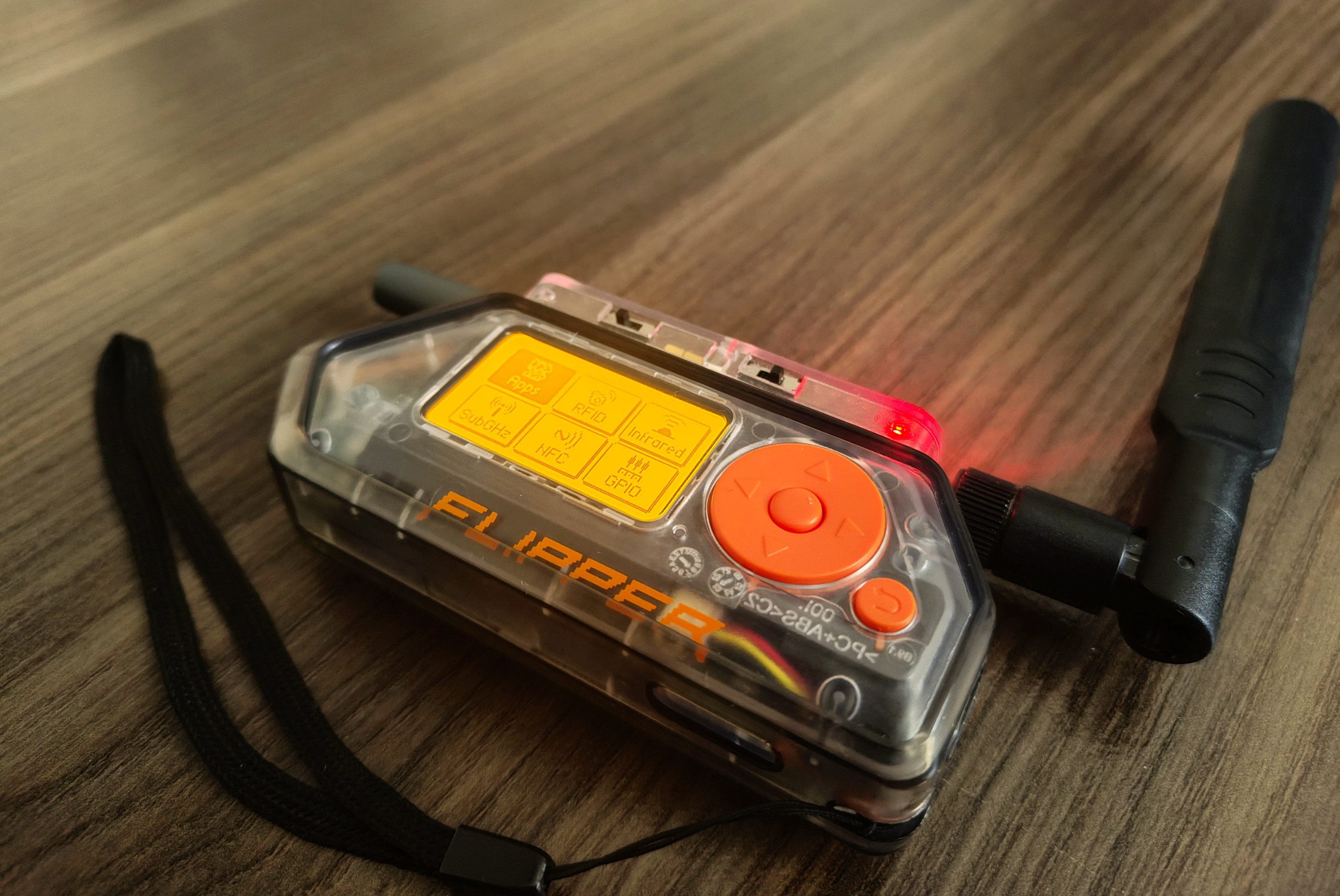 TwinWave with extended WiFi antenna